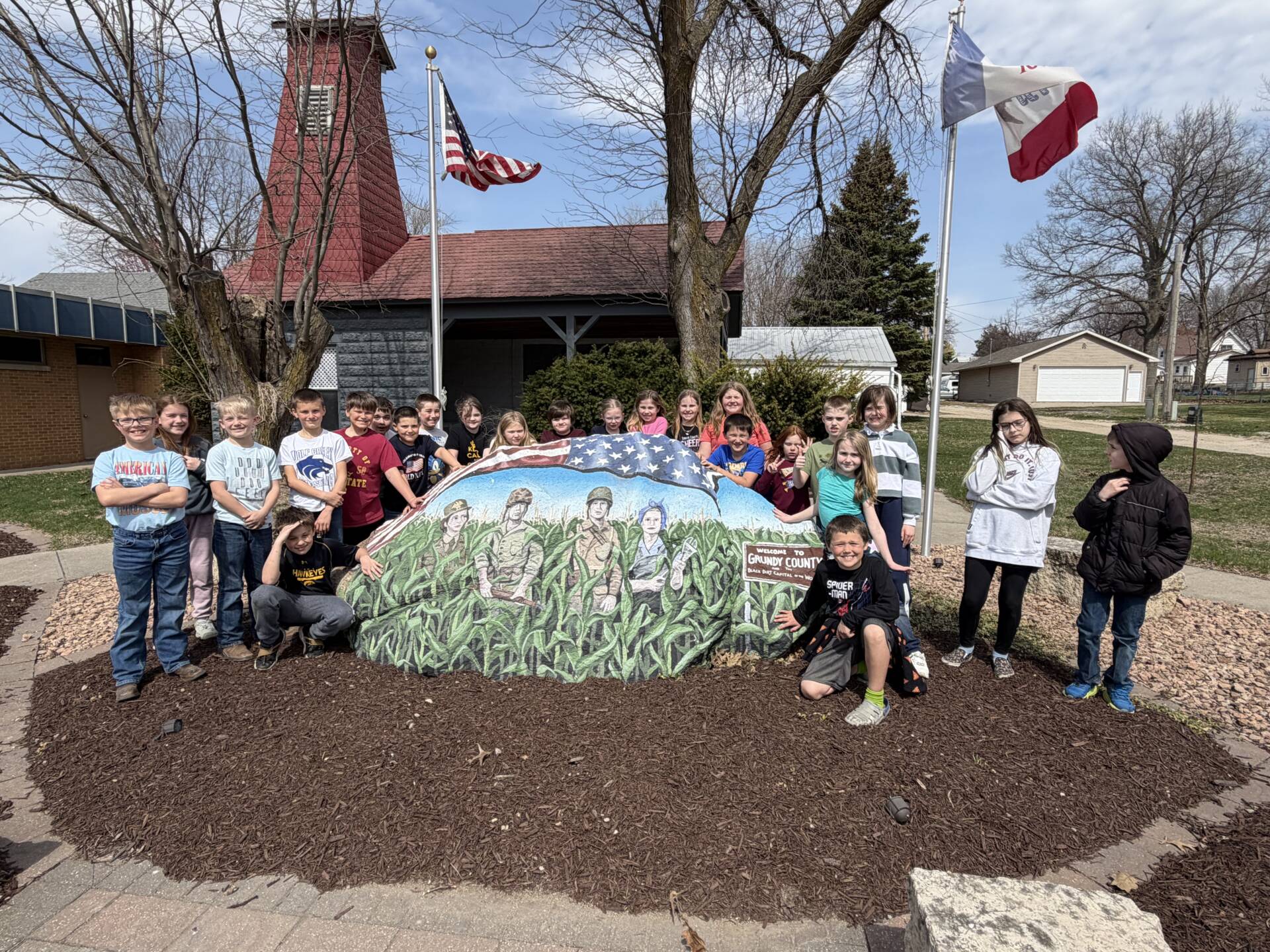 3rd Grade with Grundy County Freedom Rock
